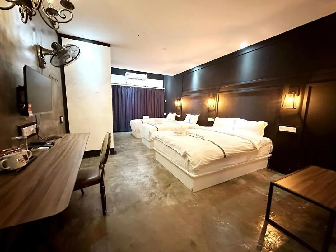 Cj House Station 18 Ipoh Hotel