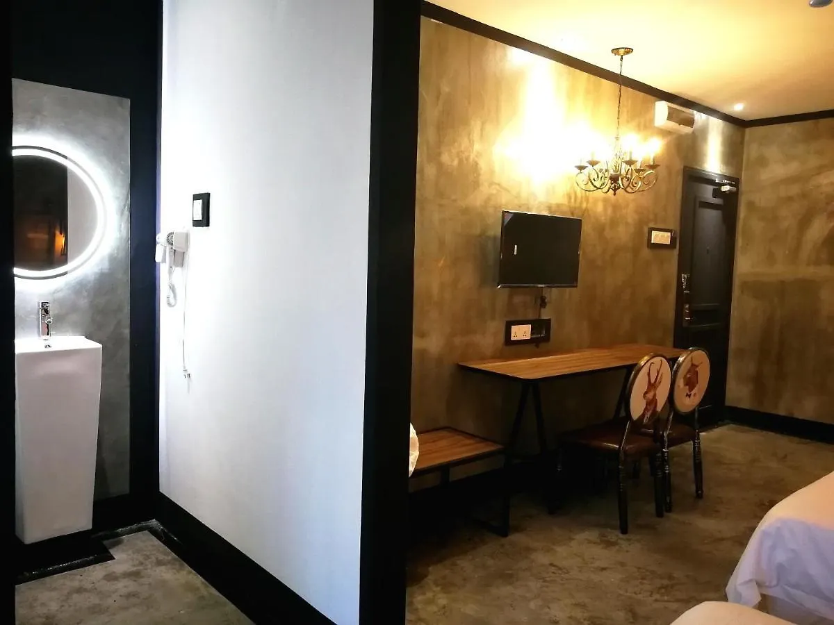 Cj House Station 18 Ipoh Hotel